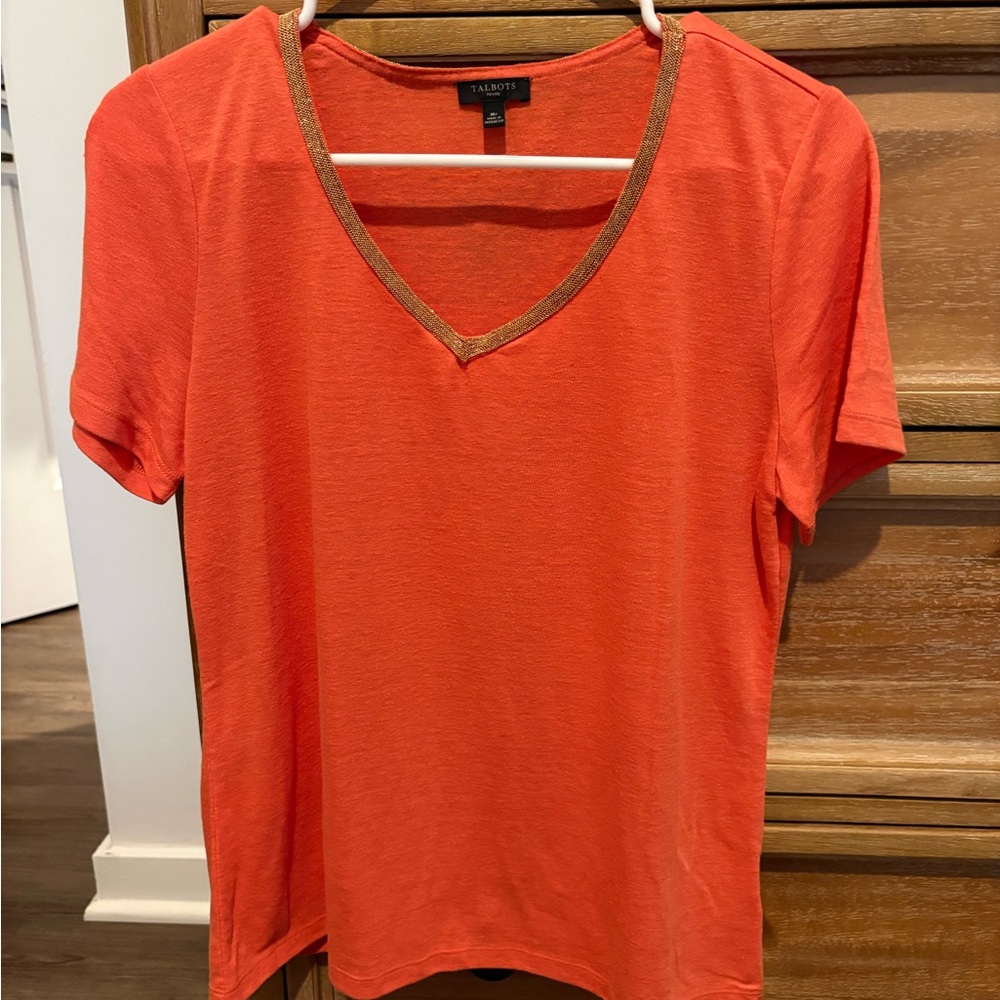 Talbots Coral-Orange V-Neck Short Sleeve Top with Metallic Trim Size Pet Medium